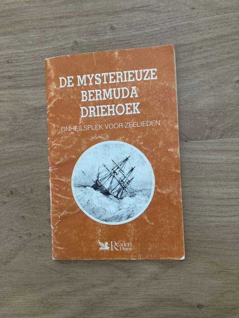 Boekje  Bermuda driehoek, Verzamelen, Scheepvaart, Ophalen of Verzenden, Gebruikt, Boek of Tijdschrift
