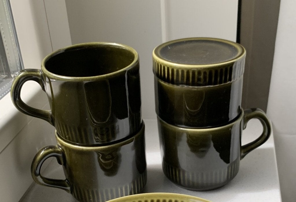Goedewaagen, thee kopjes met filter, theekopjes mokjes groen, Antiek en Kunst, Ophalen of Verzenden