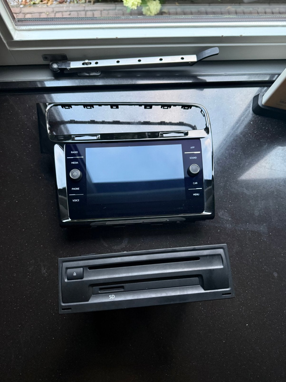 Volkswagen discover media 8 inch, Ophalen, Zo goed als nieuw