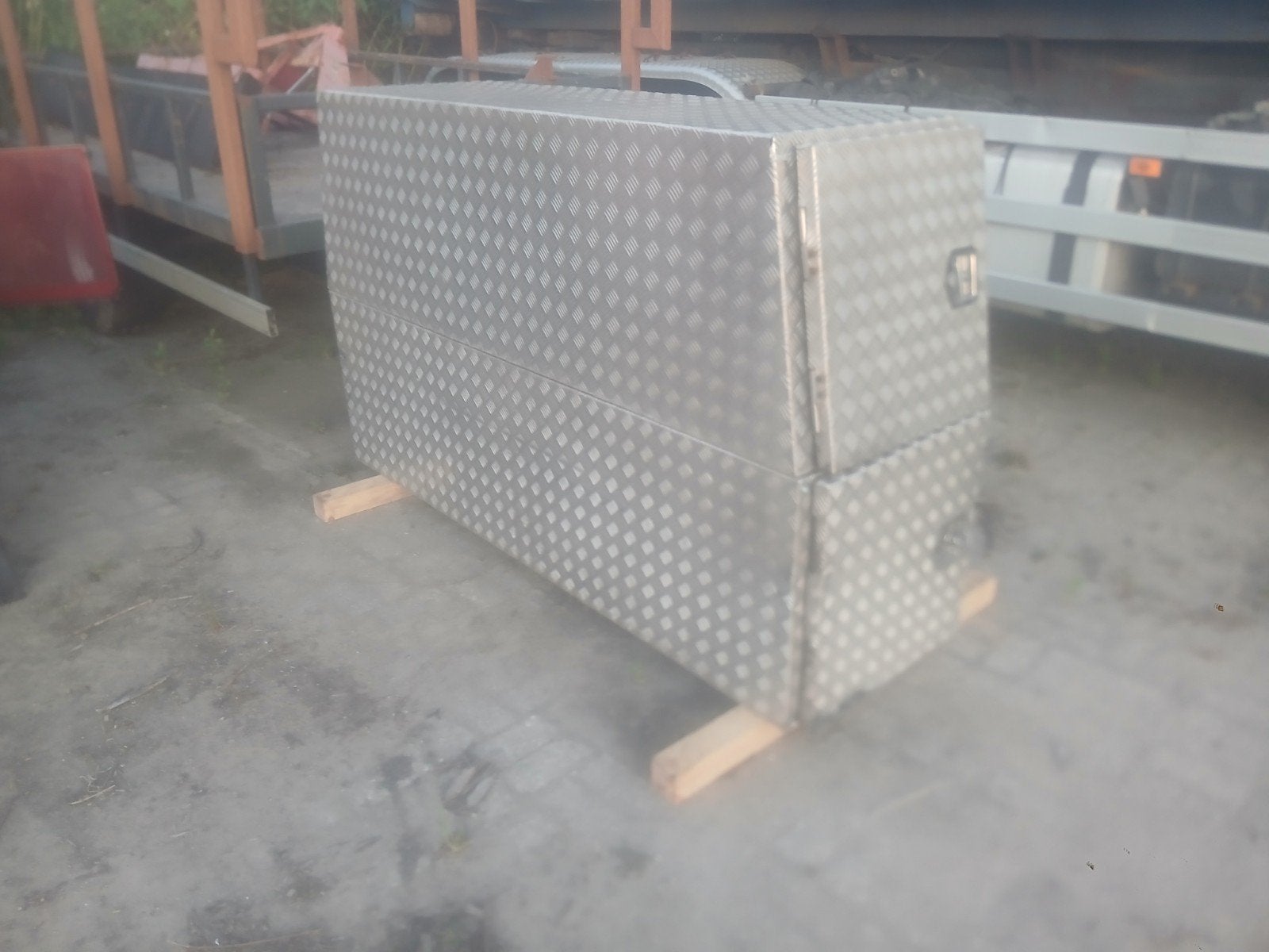 Aluminium kist met 4 lades, Ophalen, Gebruikt, 100 cm of meer, 60 cm of meer