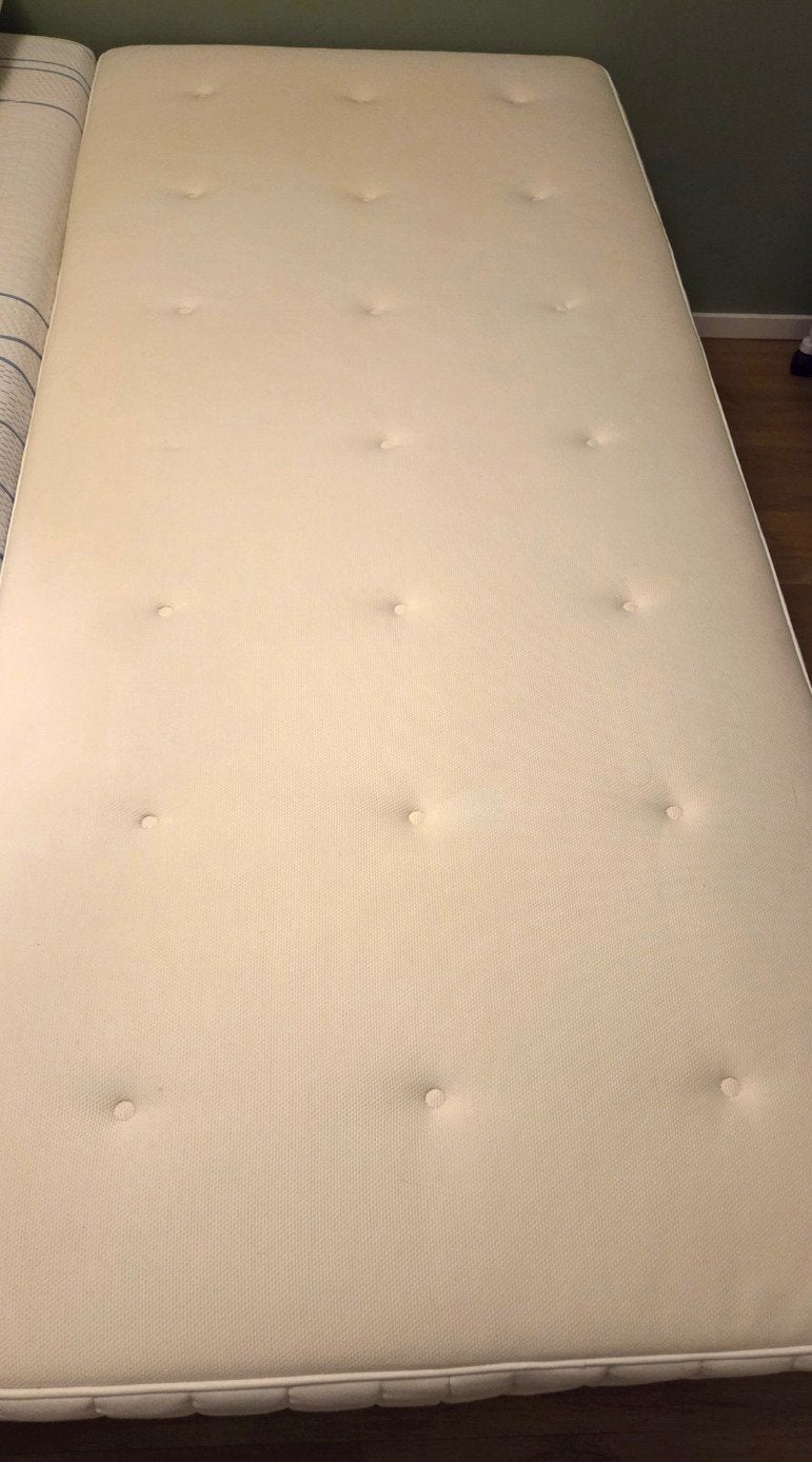 Ikea Hyllestad matras 90 x 200 24 cm hoog ZGAN, Ophalen, Zo goed als nieuw, Eenpersoons, 90 cm
