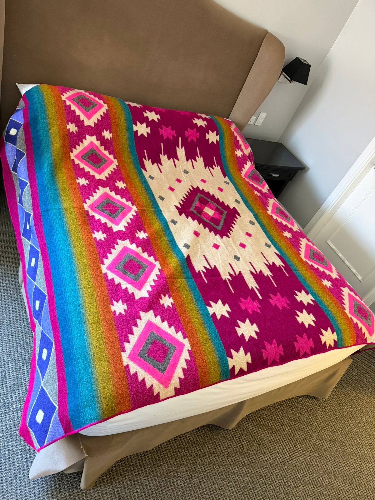 Groot nieuw Alpaca kleed (blauw-roze)., 195 cm, Nieuw, Ophalen of Verzenden, Plaid