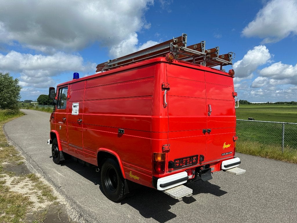 Mercedes 508 Gesloten bestelwagen 28.000km! Roest vrij!, foto 4
