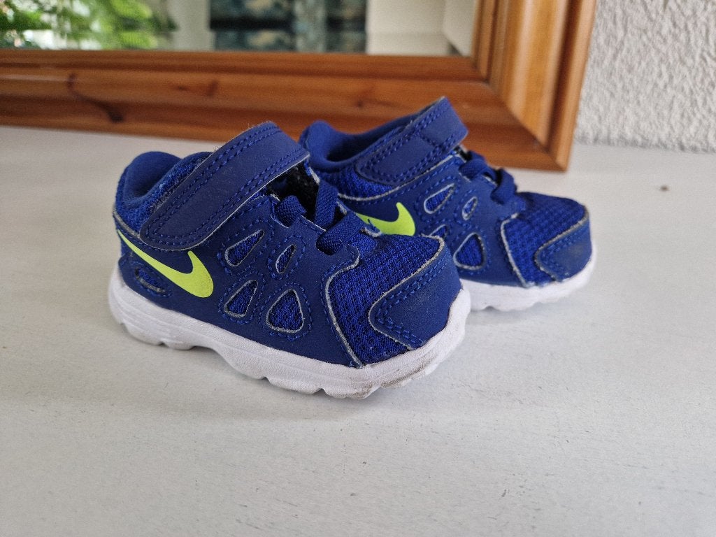 Nike Baby Schoentjes Sneakers Maat 18,5 - Blauw groen, Schoentjes, Jongetje of Meisje, Ophalen of Verzenden, Zo goed als nieuw