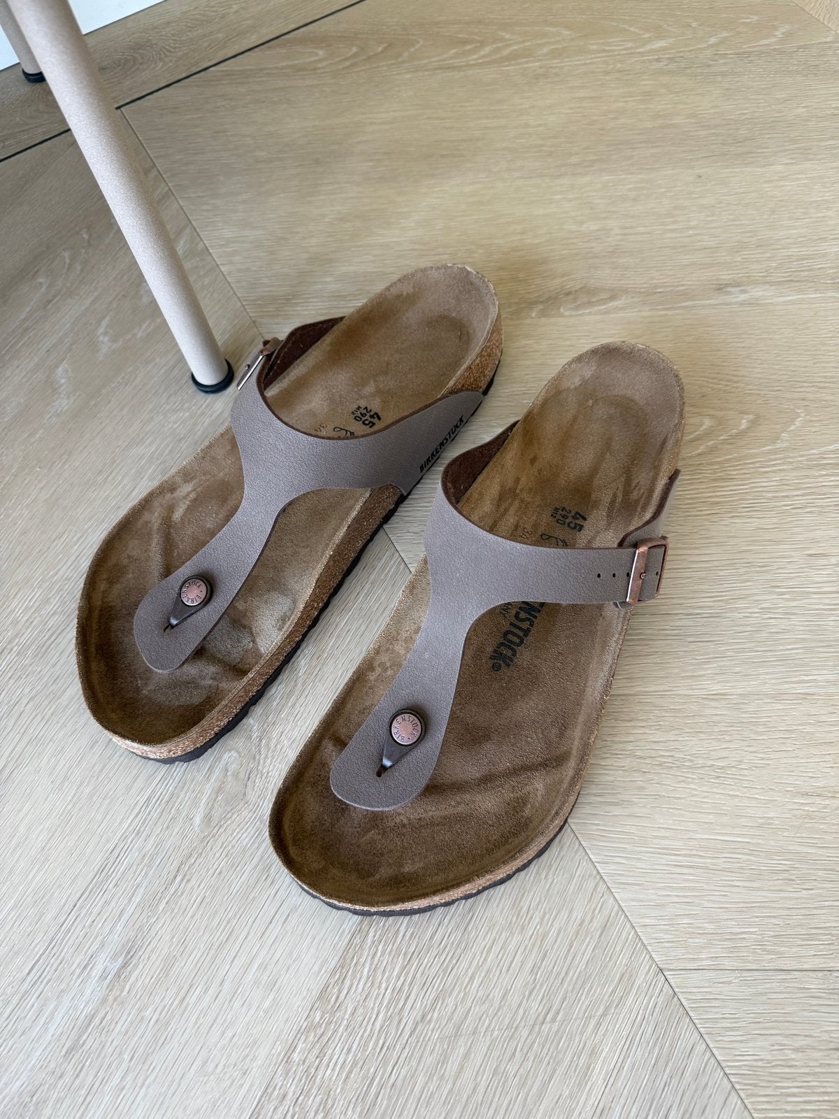 Nieuwe Birkenstock teenslippers maat 45, Ophalen of Verzenden, Nieuw