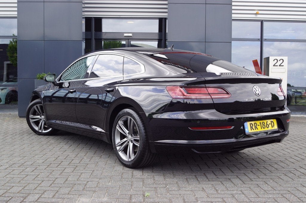 Volkswagen ARTEON 2.0 TDI DSG / Navi / Camera / PDC / ACC /, Arteon, Gebruikt, 4 cilinders, Zwart