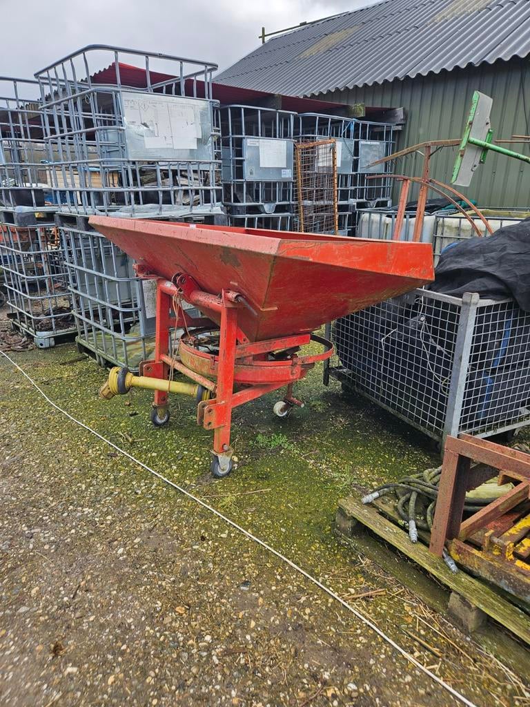 kunstmeststrooier  hefmast, Ophalen, Weidebouw