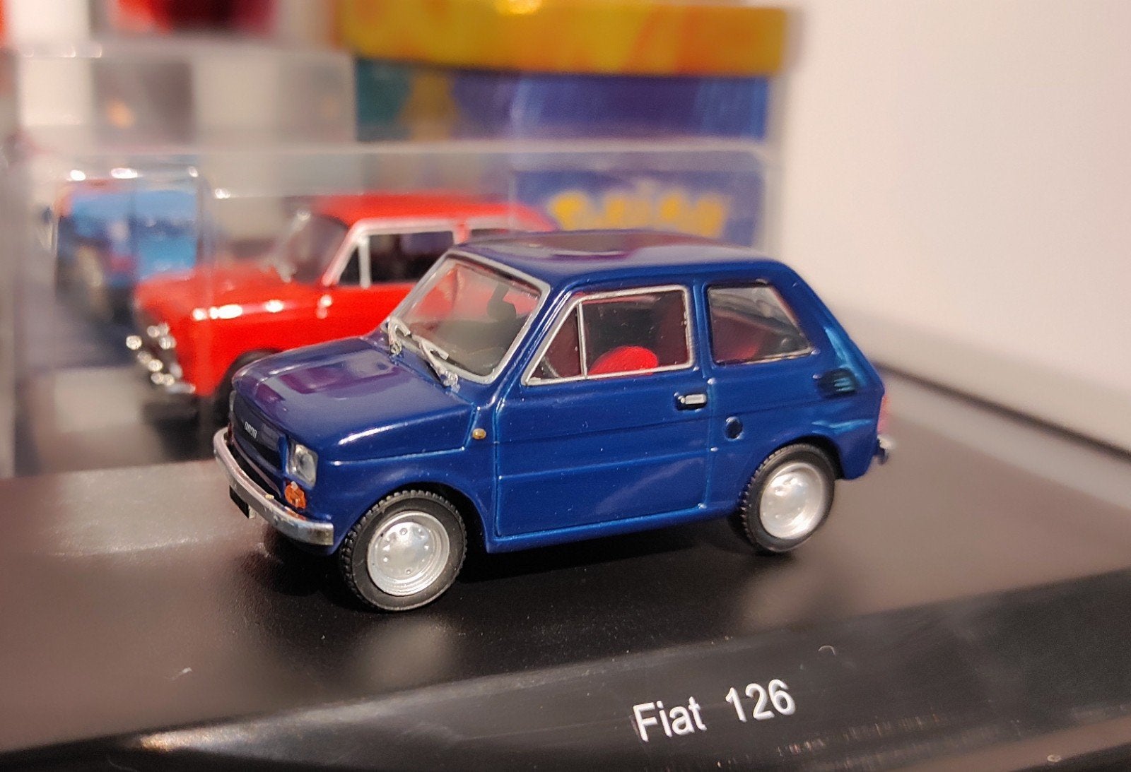 Fiat 126 donkerblauw 1:43 in vitrinedoosje Starline, Ophalen of Verzenden, Nieuw, Auto, Overige merken