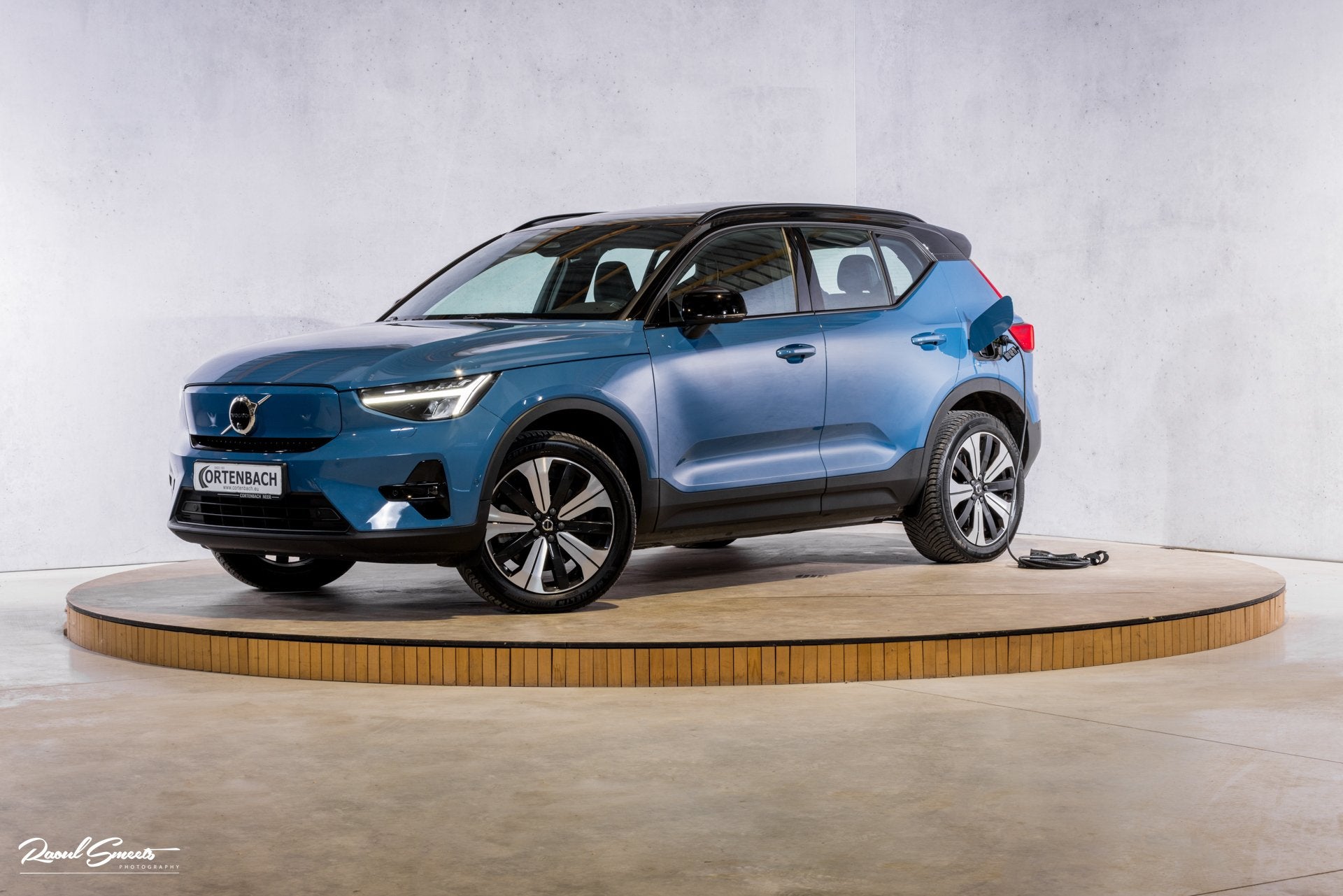 Volvo XC40 Recharge Ultimate 70 kWh | Panoramadak | Adaptiev, Auto's, Gebruikt, Zwart, Blauw, Elektrisch