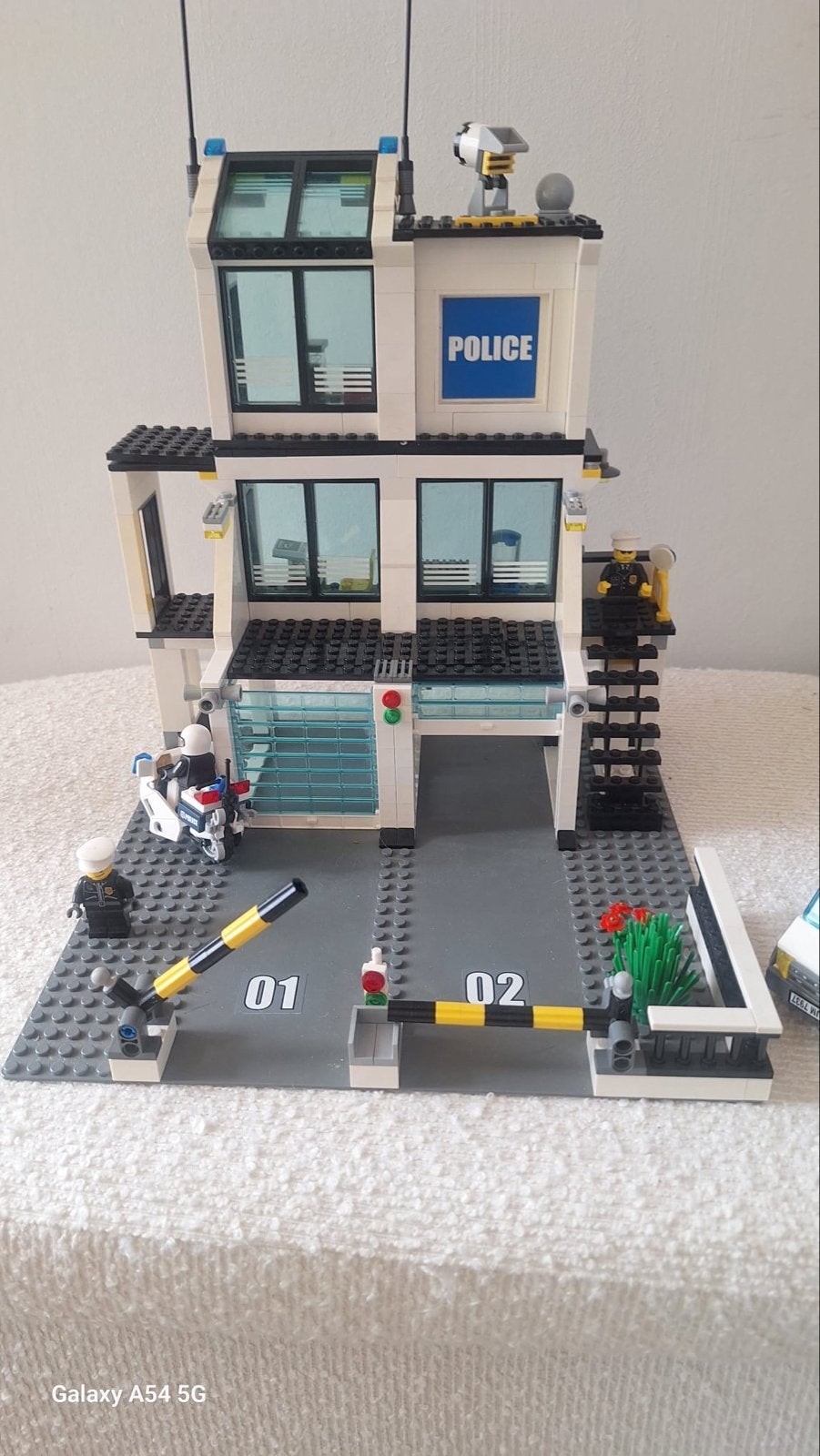 Lego City Politiebureau 7744 - Compleet met Politiemotor, Ophalen of Verzenden, Zo goed als nieuw, Overige merken