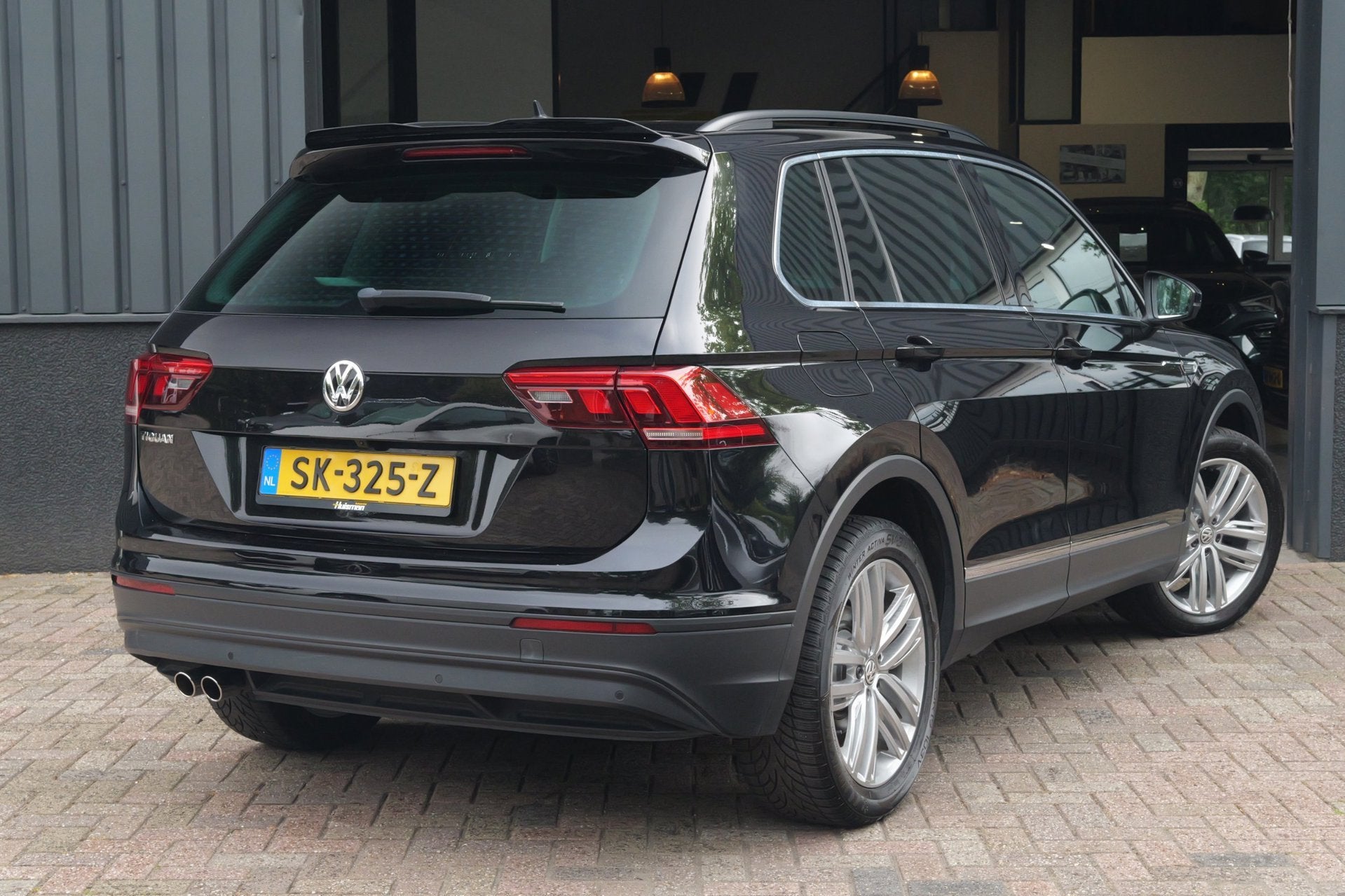 Volkswagen Tiguan 1.4 TSI Comfortline NL-Auto|CarPlay|19 inc, Voorwielaandrijving, Gebruikt, Euro 6, 4 cilinders