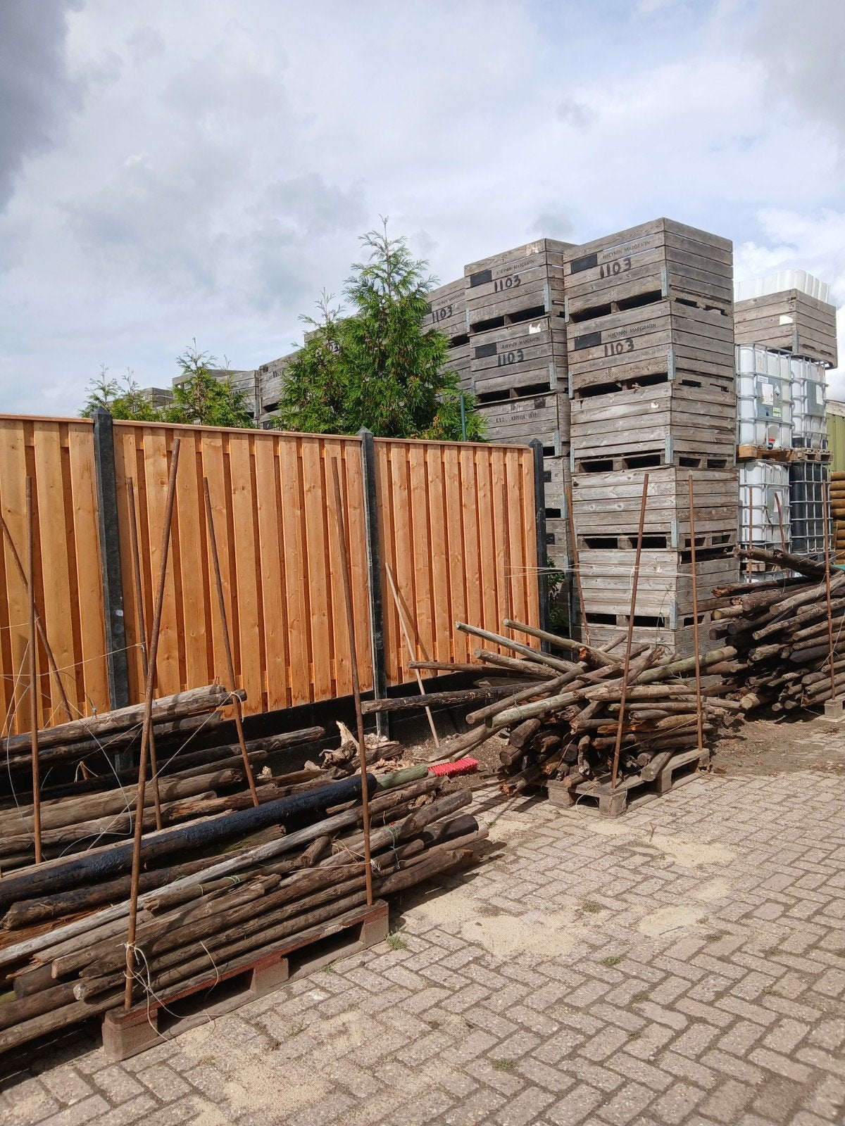 Houten palen voor diverse toepassingen, Ophalen, Gebruikt, 250 cm of meer, Palen