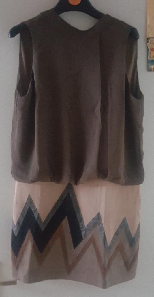 Khaki met beige jurkje, Beige, Ophalen of Verzenden, Zo goed als nieuw, Explosion