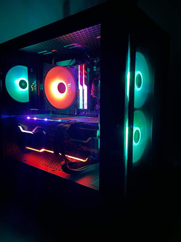 Custom Gaming PC Ryzen 5 5600X / RTX 3070 Suprim X, Ophalen, Zo goed als nieuw, Gaming, SSD