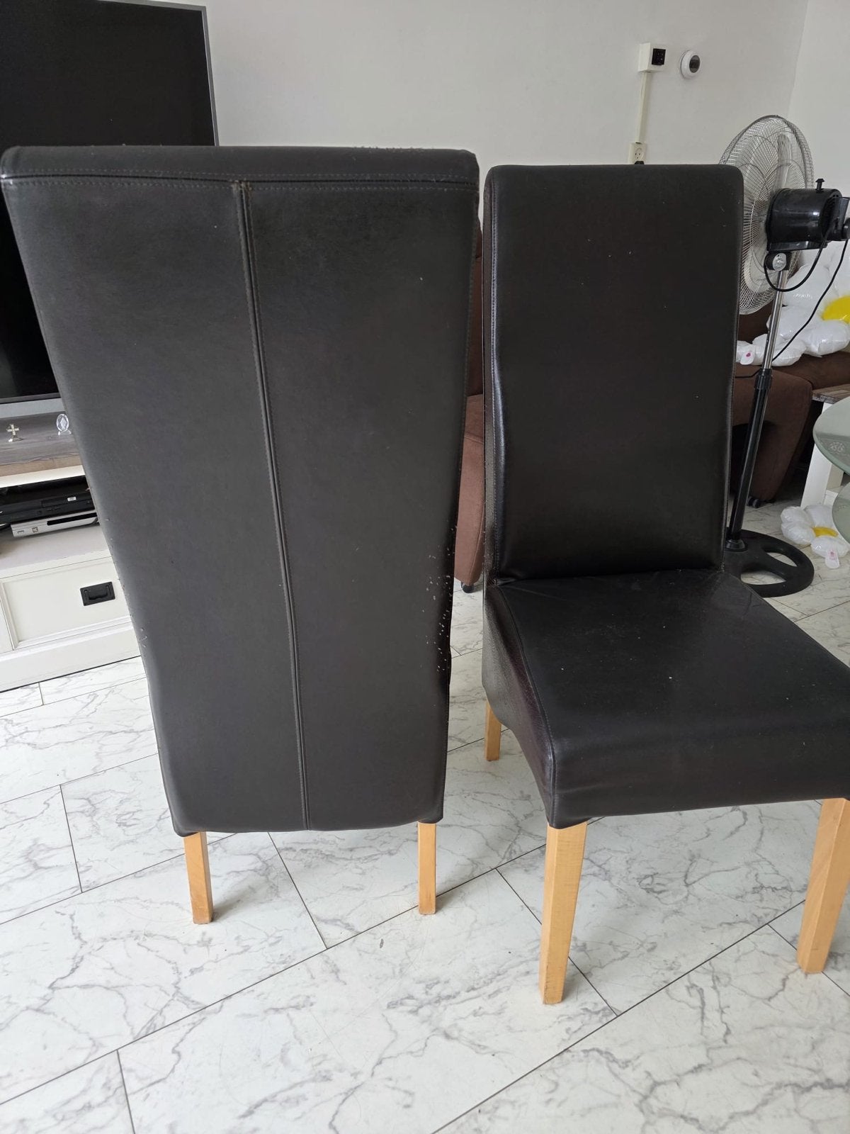2 stoelen, Ophalen, Gebruikt, Twee, Zwart