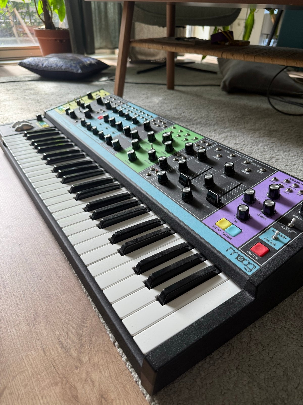 Moog Matriarch Analoge Eurorack Modulaire Synthesizer, Ophalen of Verzenden, Zo goed als nieuw, Met midi-aansluiting, 49 toetsen