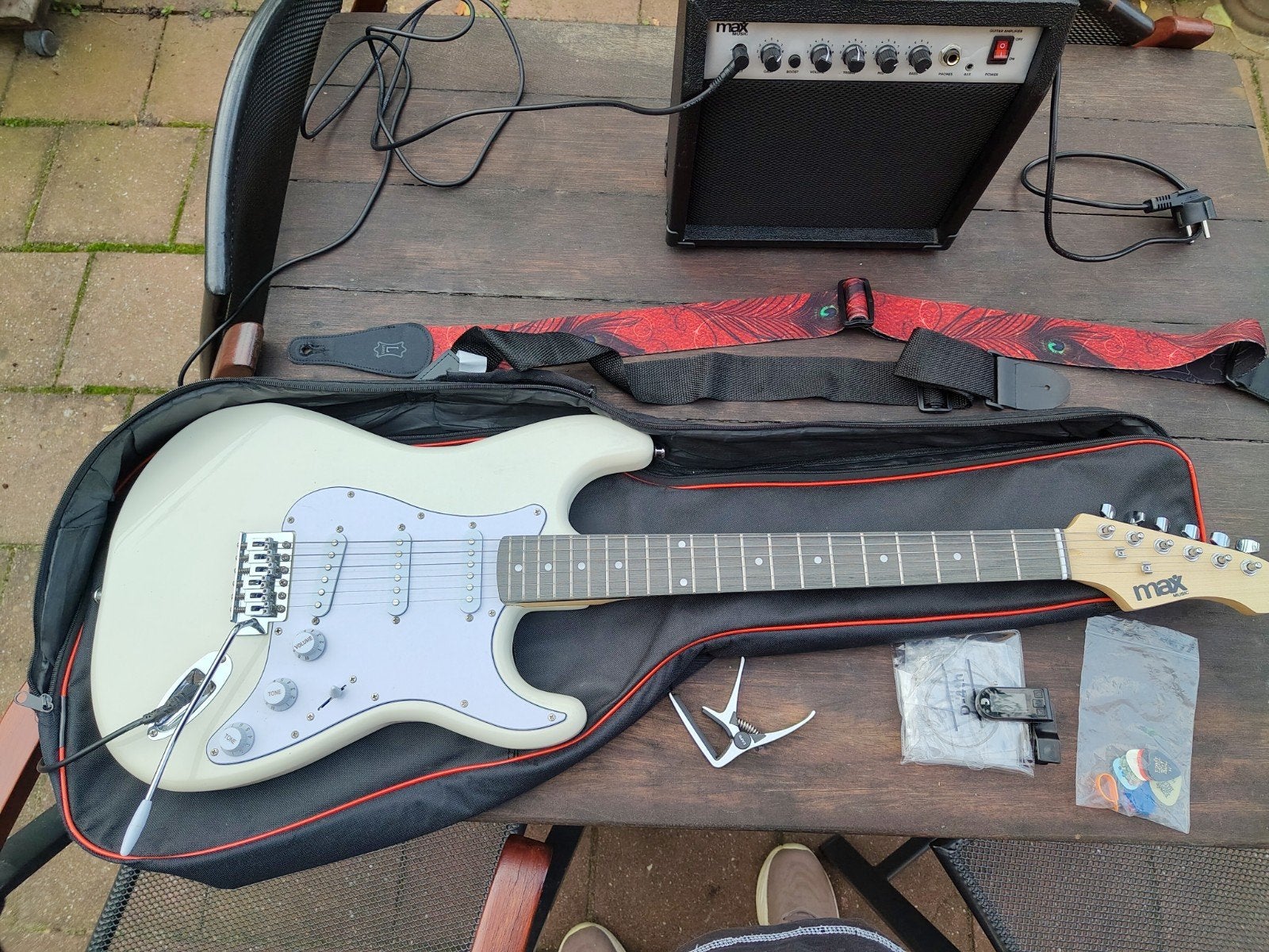 gitaar met versterker
