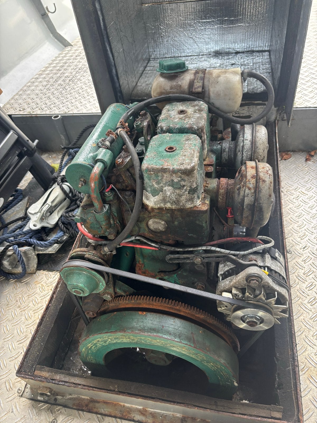 Stoere stalen vlet met Volvo Penta dieselmotor, Staal, Overige merken, Gebruikt, Binnenboordmotor