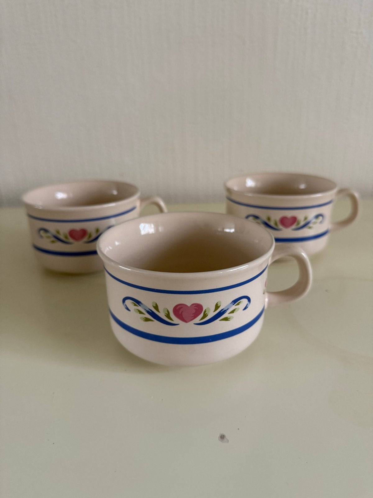3 Vintage Tułowice soepkommen met hartjes en blauwe band, Ophalen, Gebruikt, Overige merken, Vintage