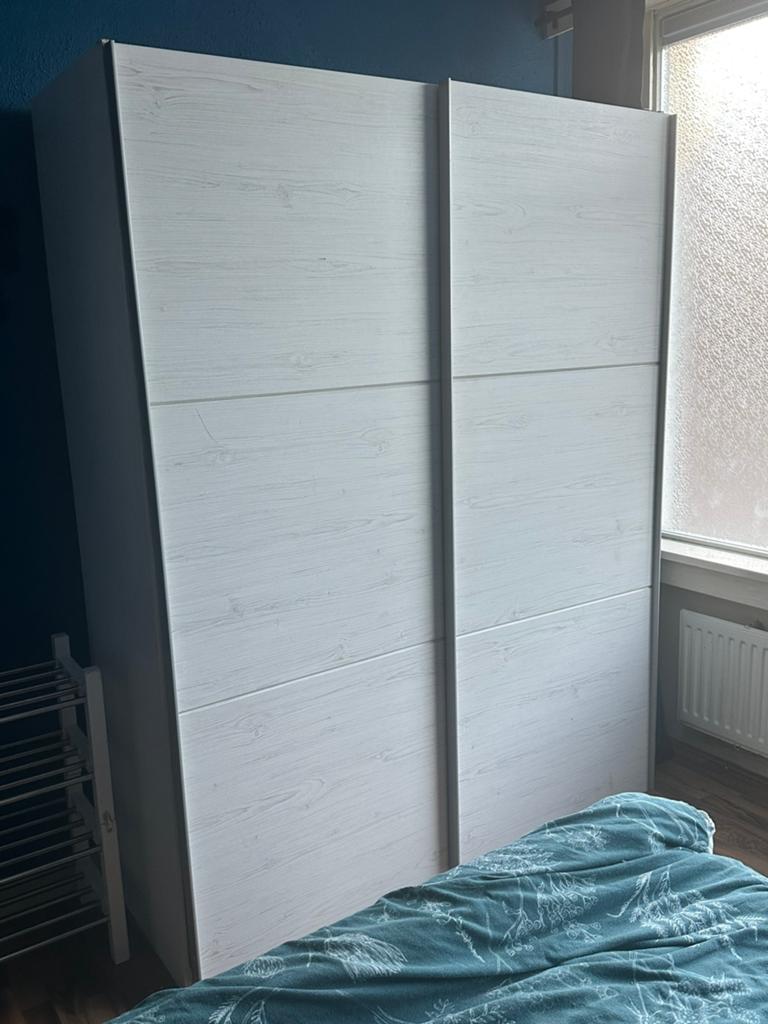 Kledingkast, Huis en Inrichting, Kasten | Kledingkasten, Ophalen, 100 tot 150 cm, Zo goed als nieuw, 150 tot 200 cm