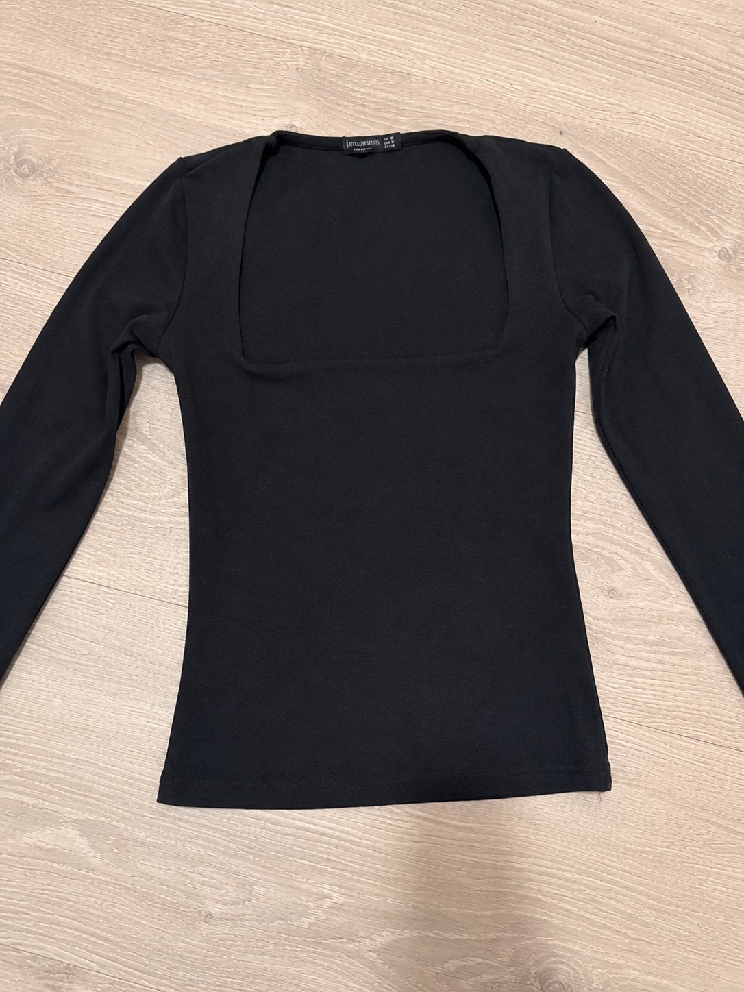 Dames!! Mooie aanbieding!, Kleding | Dames, Tops, Zwart, Ophalen of Verzenden, Zo goed als nieuw, Lange mouw