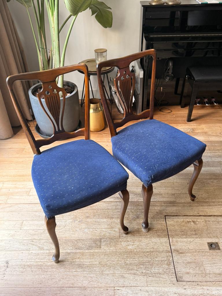 2 prachtige antieke klassieke (eetkamer)stoelen, Ophalen