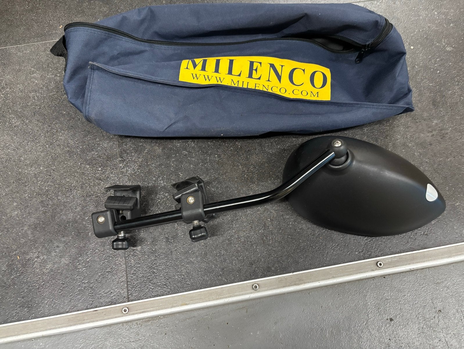 Milenco Caravan Spiegel - Rechts, Ophalen of Verzenden, Zo goed als nieuw