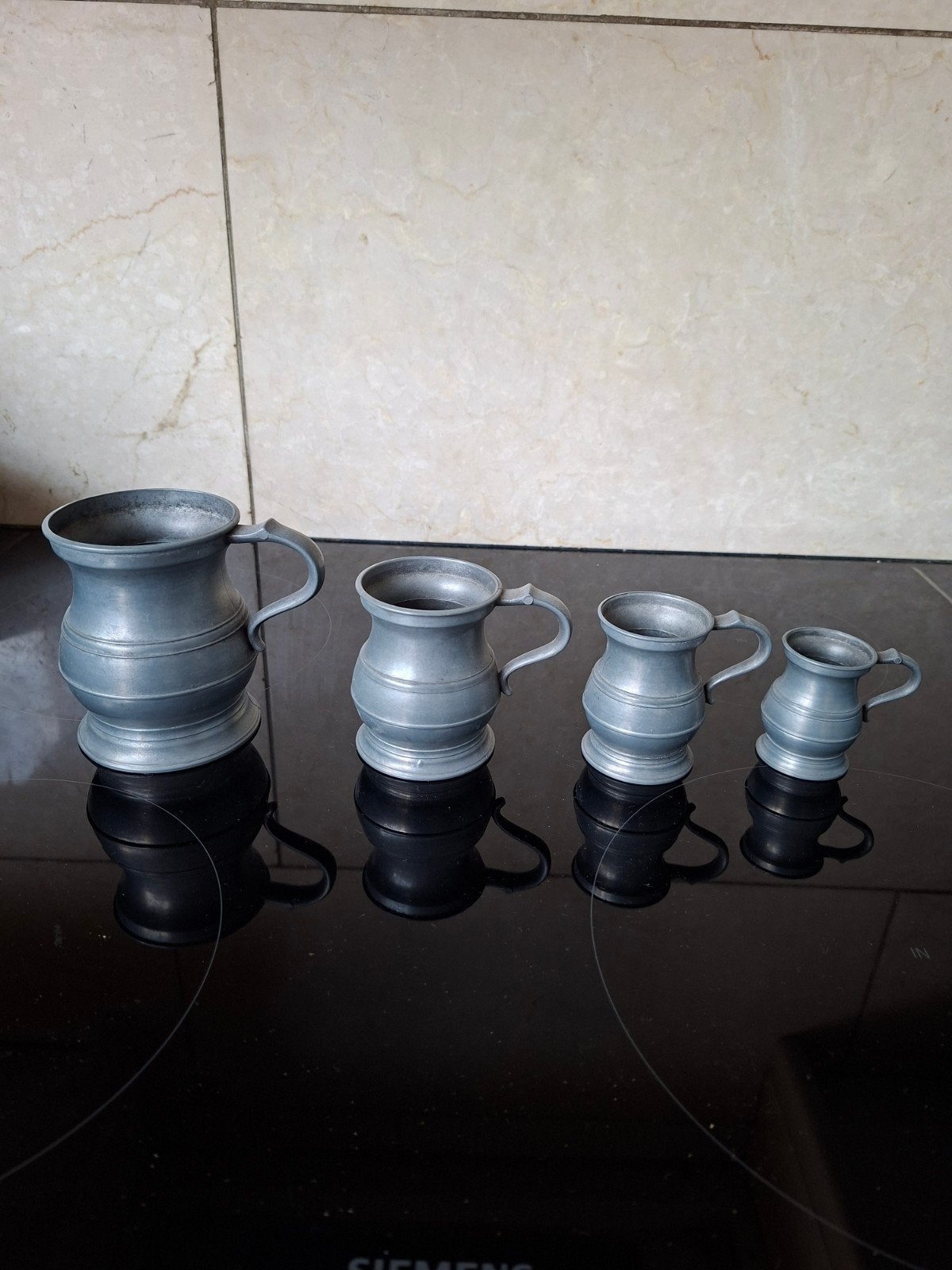 Set van 4 tinnen kannetjes - Diversen maten, Ophalen of Verzenden