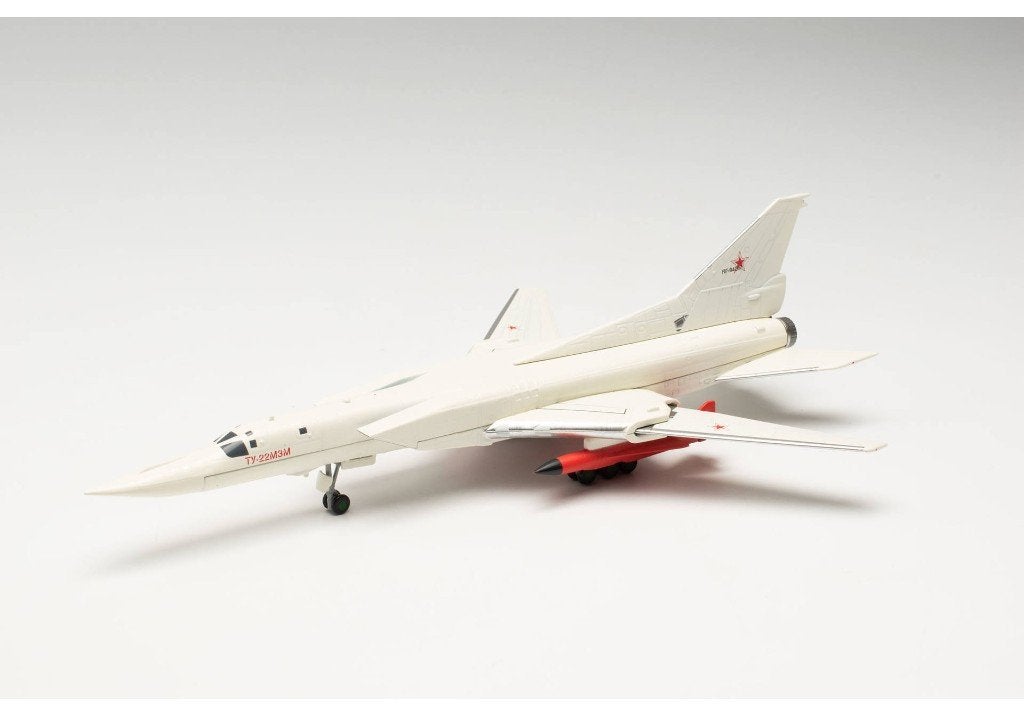 Tupolev TU-22M3M Backfire Russian Air Force Herpa 572149, Schaalmodel, Herpa Miniaturmodelle GmbH Leonrodstraße 46-47 herpa@herpa.de