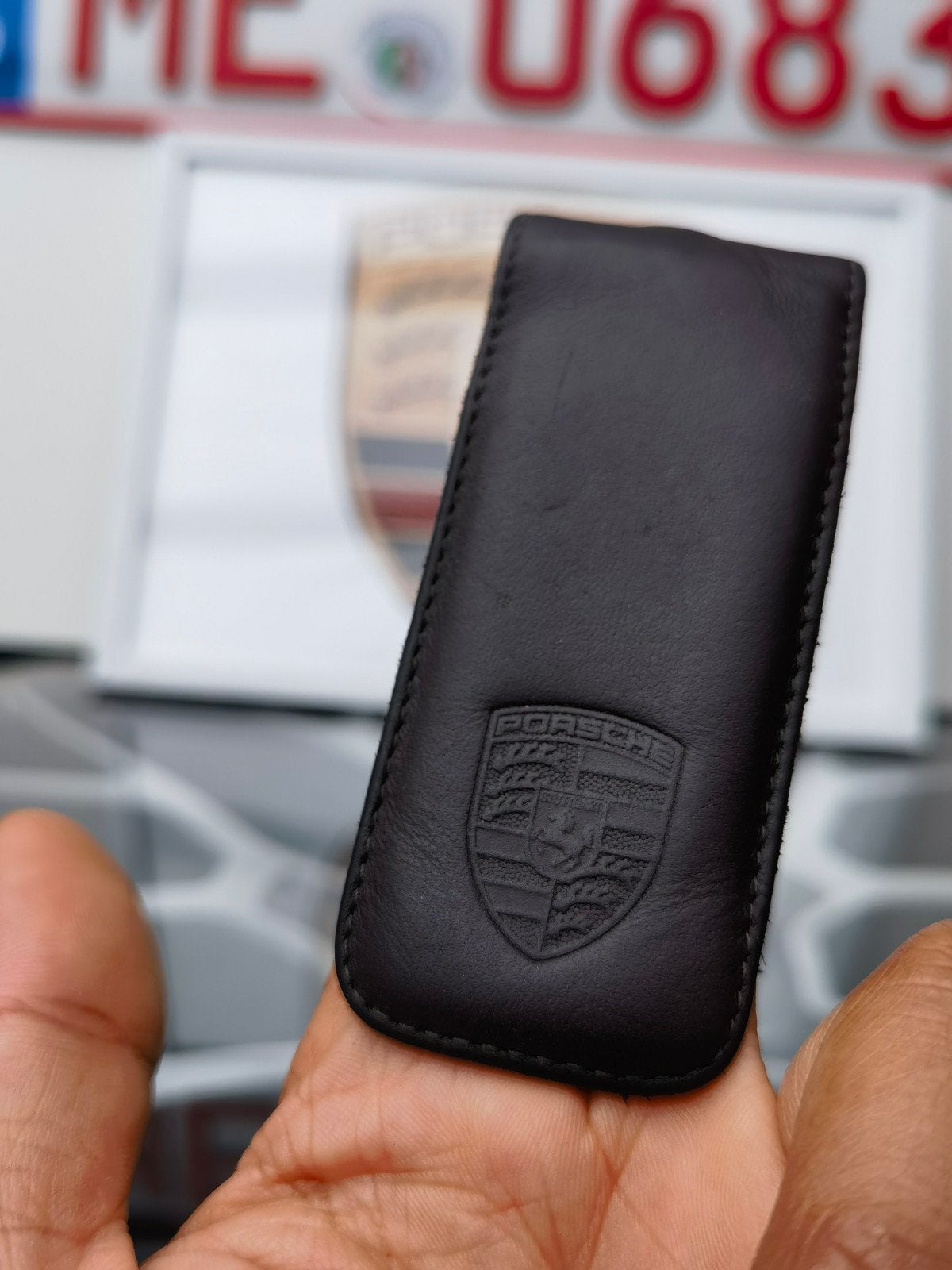 Origineel porsche sleutelhoes van echt leder 

Ges, Verzamelen, Sleutelhangers, Ophalen of Verzenden, Gebruikt, Merk