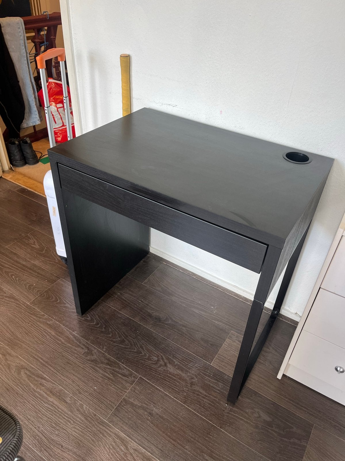 Zwart bureau met lade, Huis en Inrichting, Bureaus, Ophalen, Zwart, Met lades, Spaanplaat of MDF