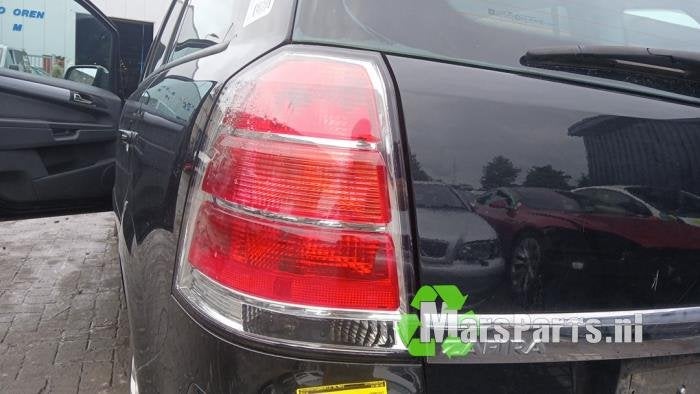 Achterlicht links van een Opel Zafira, Gebruikt, -, -, Opel