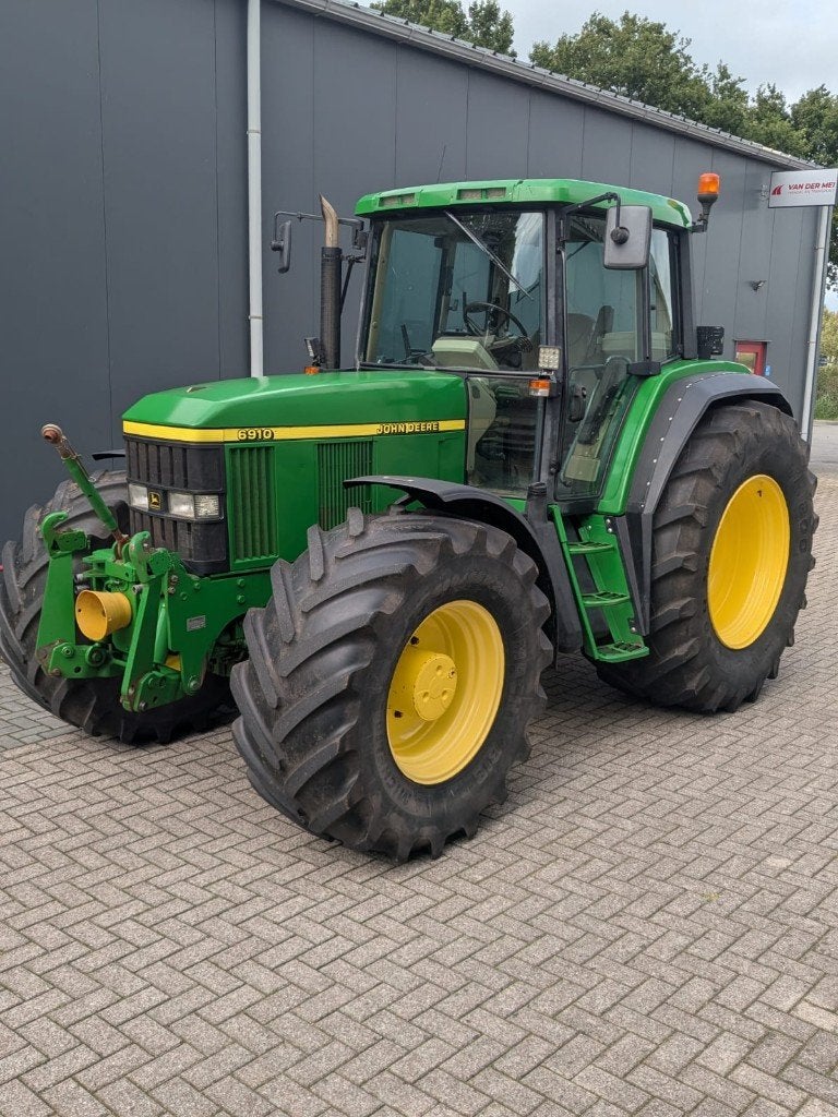 John Deere 6910 FULL OPTION !!     Fendt 611 LSA, John Deere, Gebruikt, Meer dan 10000, 120 tot 160 Pk