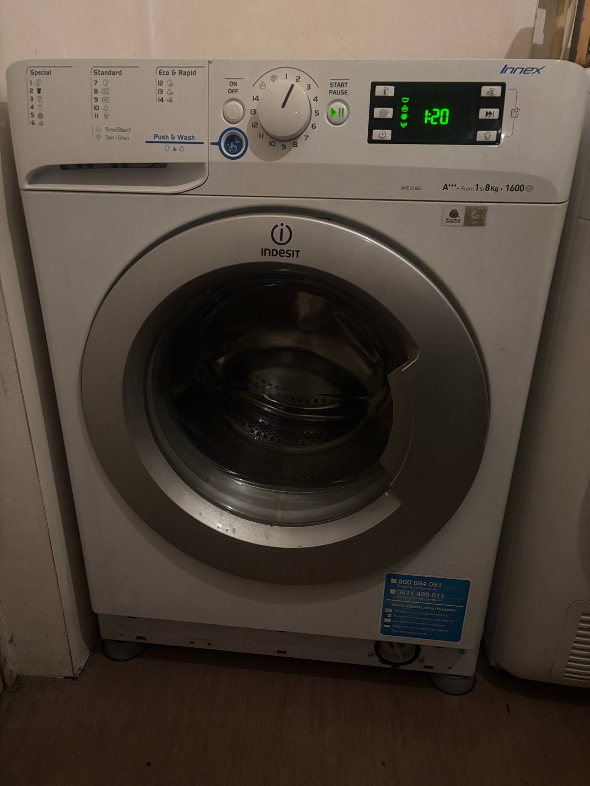 Indesit Wasmachine - lees Werkt, lagers moeten vervangen, Witgoed en Apparatuur, Ophalen, Gebruikt, 8 tot 10 kg, 1600 toeren of meer