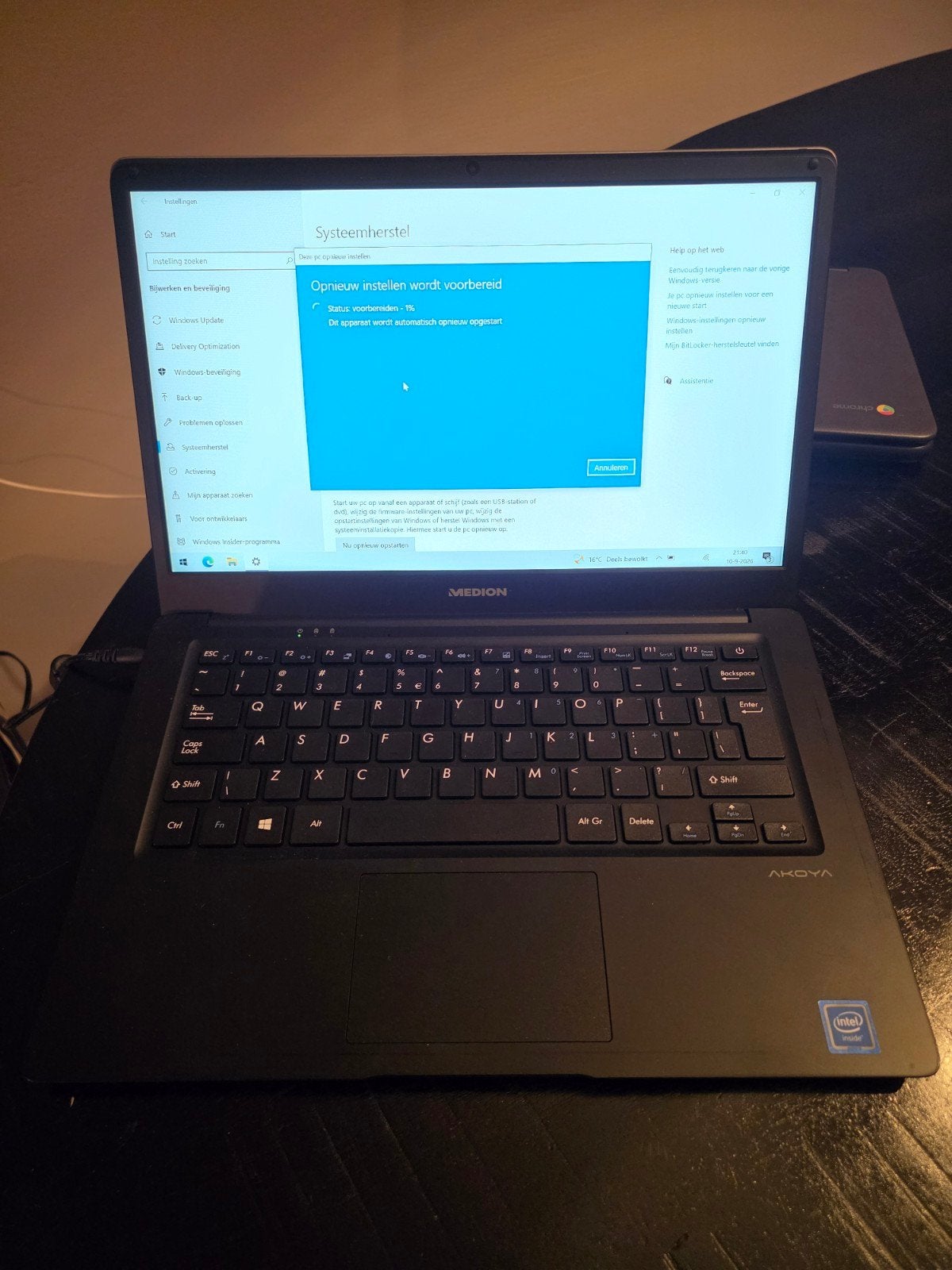 Medion Akoya Laptop - Goede staat, Ophalen, Gebruikt, Qwerty, Medion