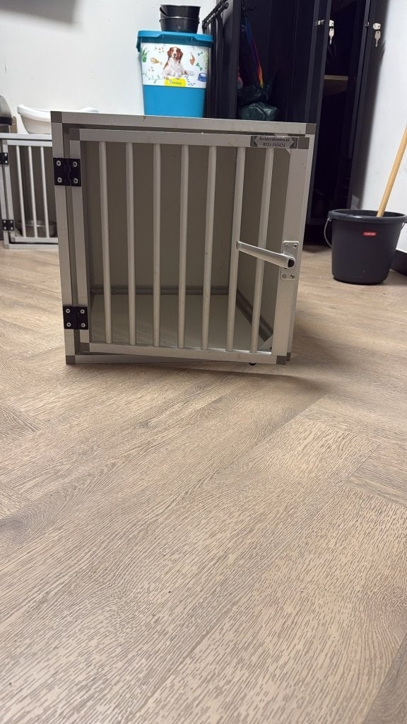 Hondenbenches, Ophalen, Zo goed als nieuw
