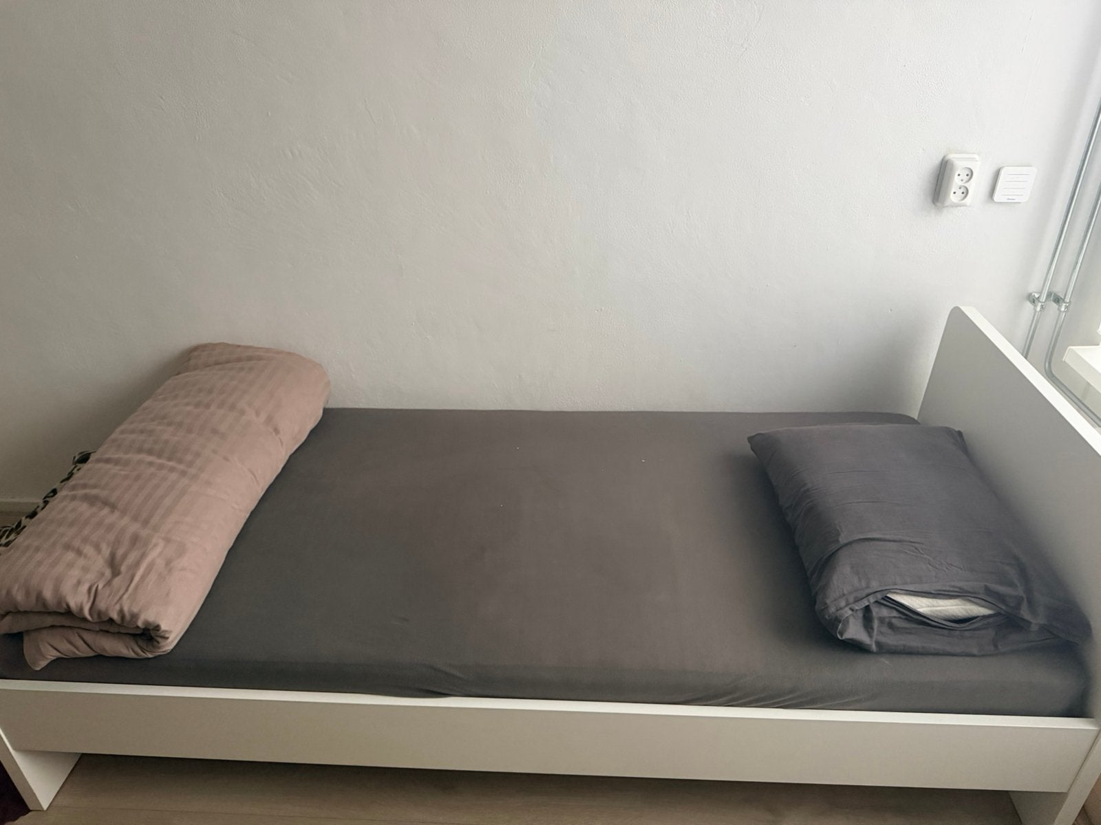 Nette éénpersoonsbed, Ophalen, Zo goed als nieuw, Eenpersoons, 90 cm