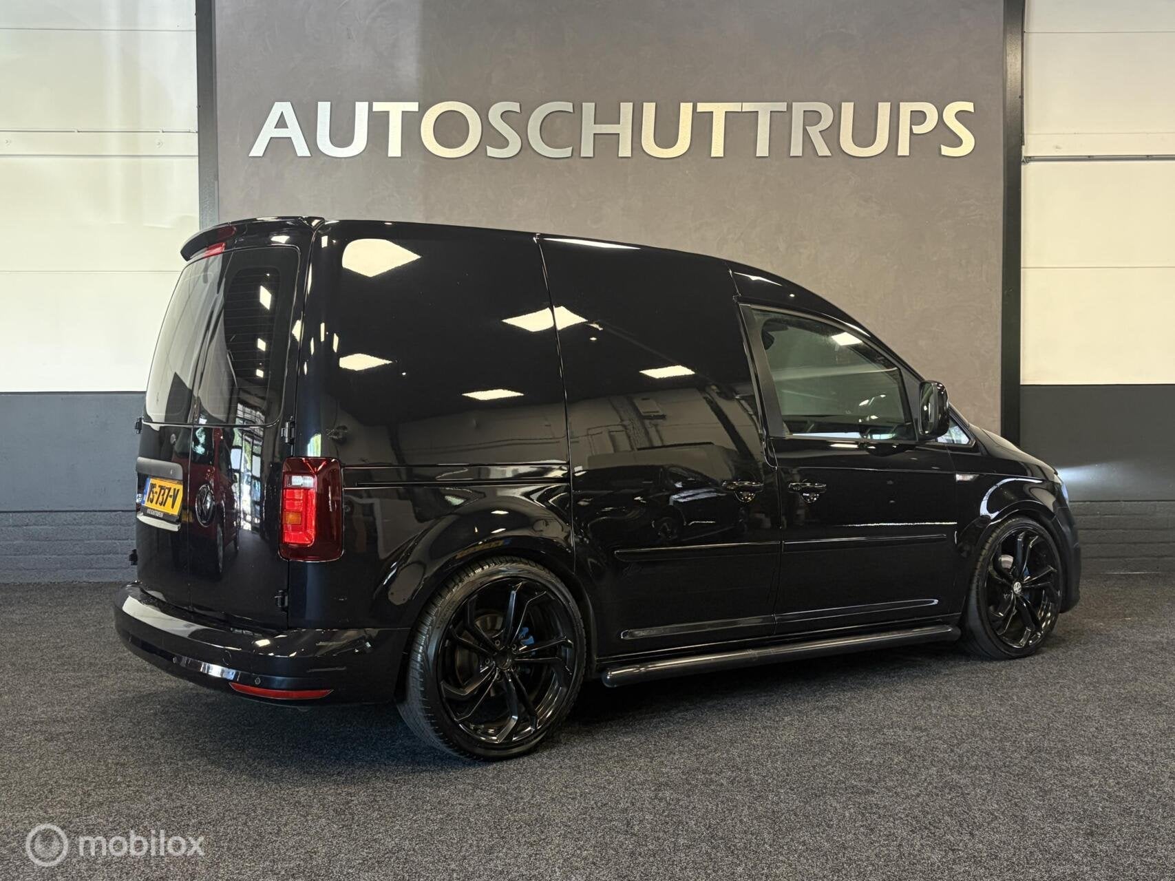 Volkswagen Caddy Bestel 2.0 TDI L1H1 BMT Highline LEDER / 18, Auto's, Navigatiesysteem, Gebruikt, 4 cilinders, Zwart