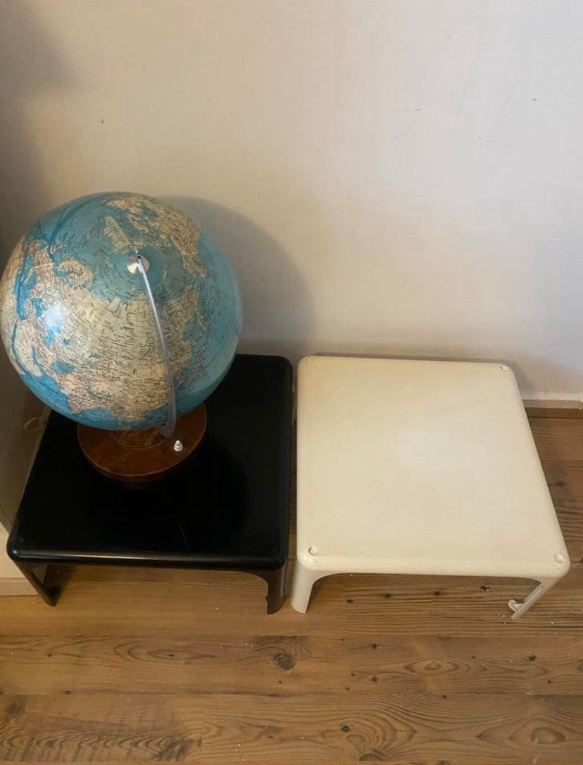 Space age Artemide Demetrio 45 bijzettafels Vico Magistretti, Huis en Inrichting, Tafels | Bijzettafels, Gebruikt, Vierkant, Minder dan 45 cm