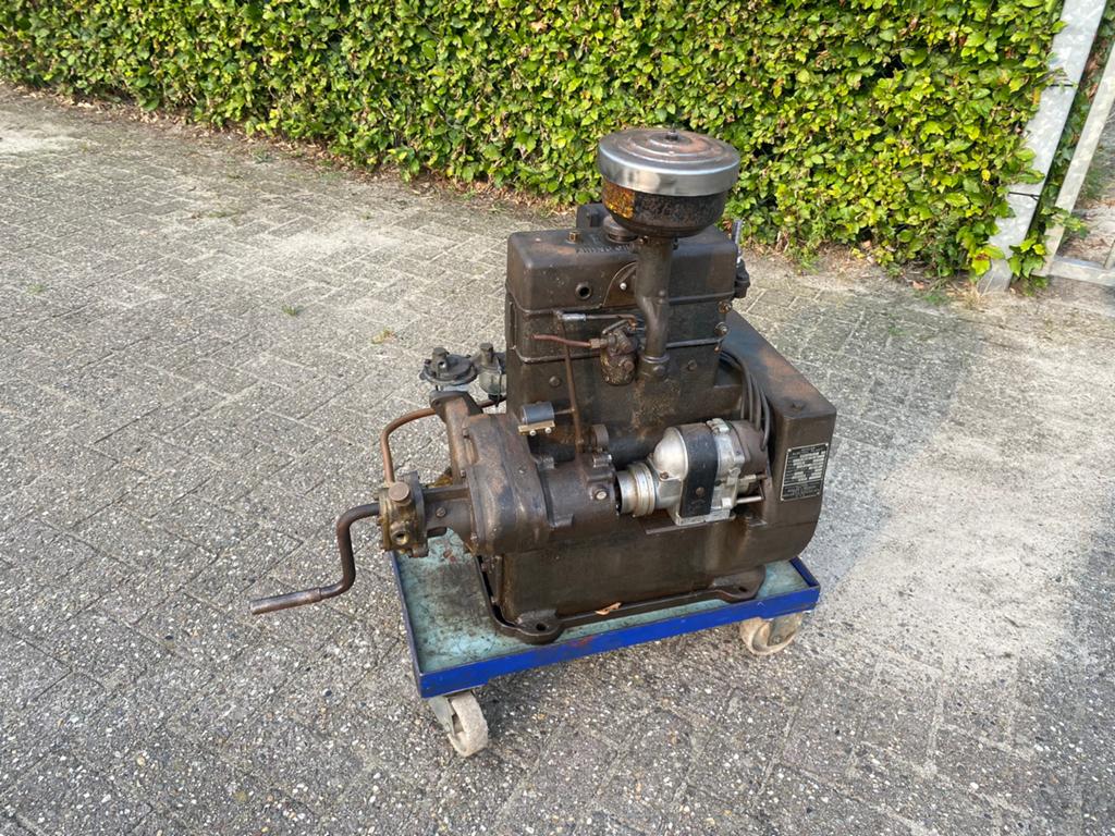 Diverse stationaire moren raakmis dynamo heteluchtmotor, Ophalen