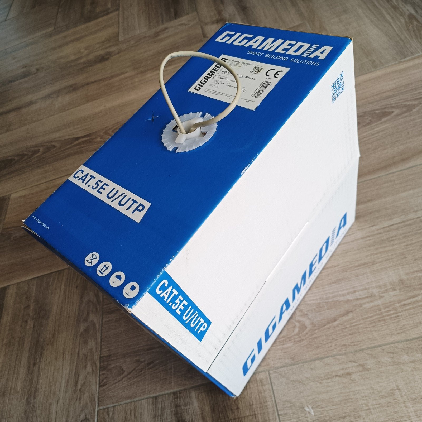 GIGAMEDIA CAT.5E U/UTP netwerkkabel - ruim 120 meter, Ophalen of Verzenden, Gebruikt