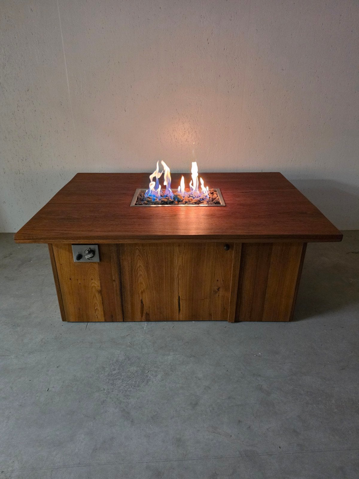 Teakhouten Vuurtafel/ Teakhouten salontafel/Buitentafel, Tuin en Terras, Ophalen, Zo goed als nieuw