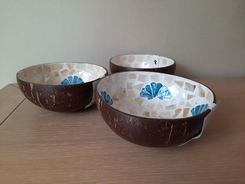 3 parelmoer kokosnoot kommen/ schaaltjes, Ophalen of Verzenden, Nieuw