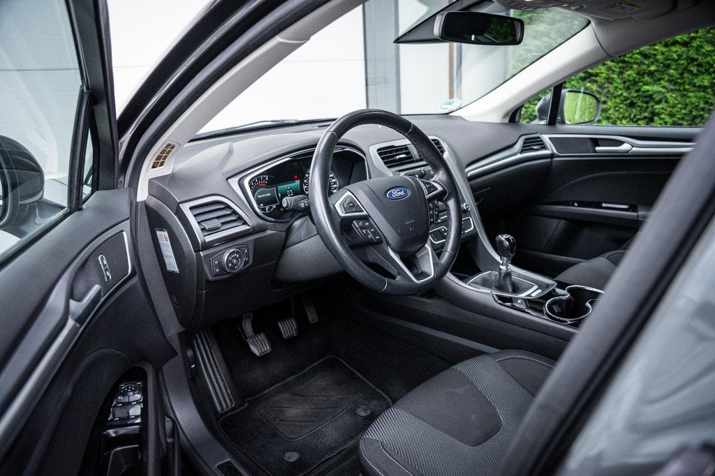 Ford Mondeo Wagon 1.5 Titanium OrgNL|Sfeerverlichting|Goed-o, Auto's, Ford, Voorwielaandrijving, Stof, Euro 6, 4 cilinders
