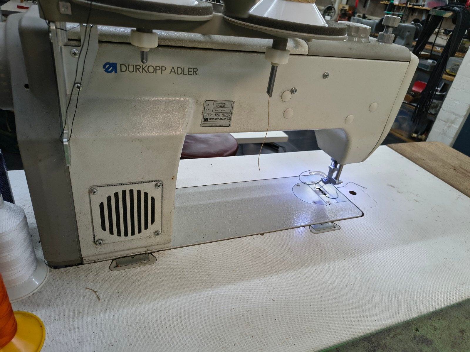 Dürkopp Adler 967-100180 Industriële Naaimachine, Gebruikt, Naaimachine, Industrieel, Ophalen