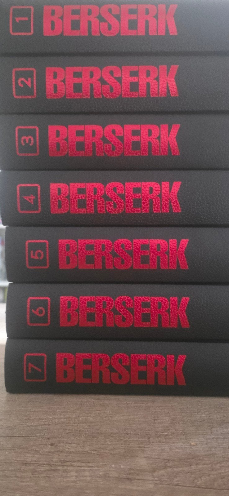 berserk deluxe volume 1 t/m 7, Boeken, Ophalen of Verzenden