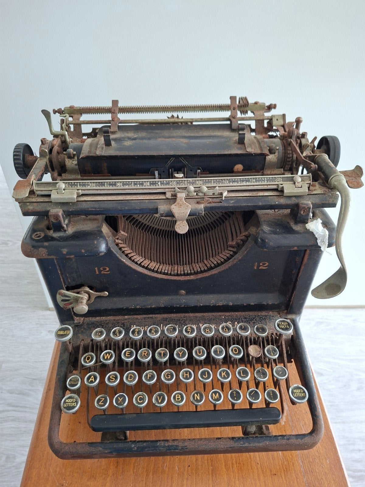 100 jaar oude typemachine Remington Standard  12, Ophalen, Gebruikt