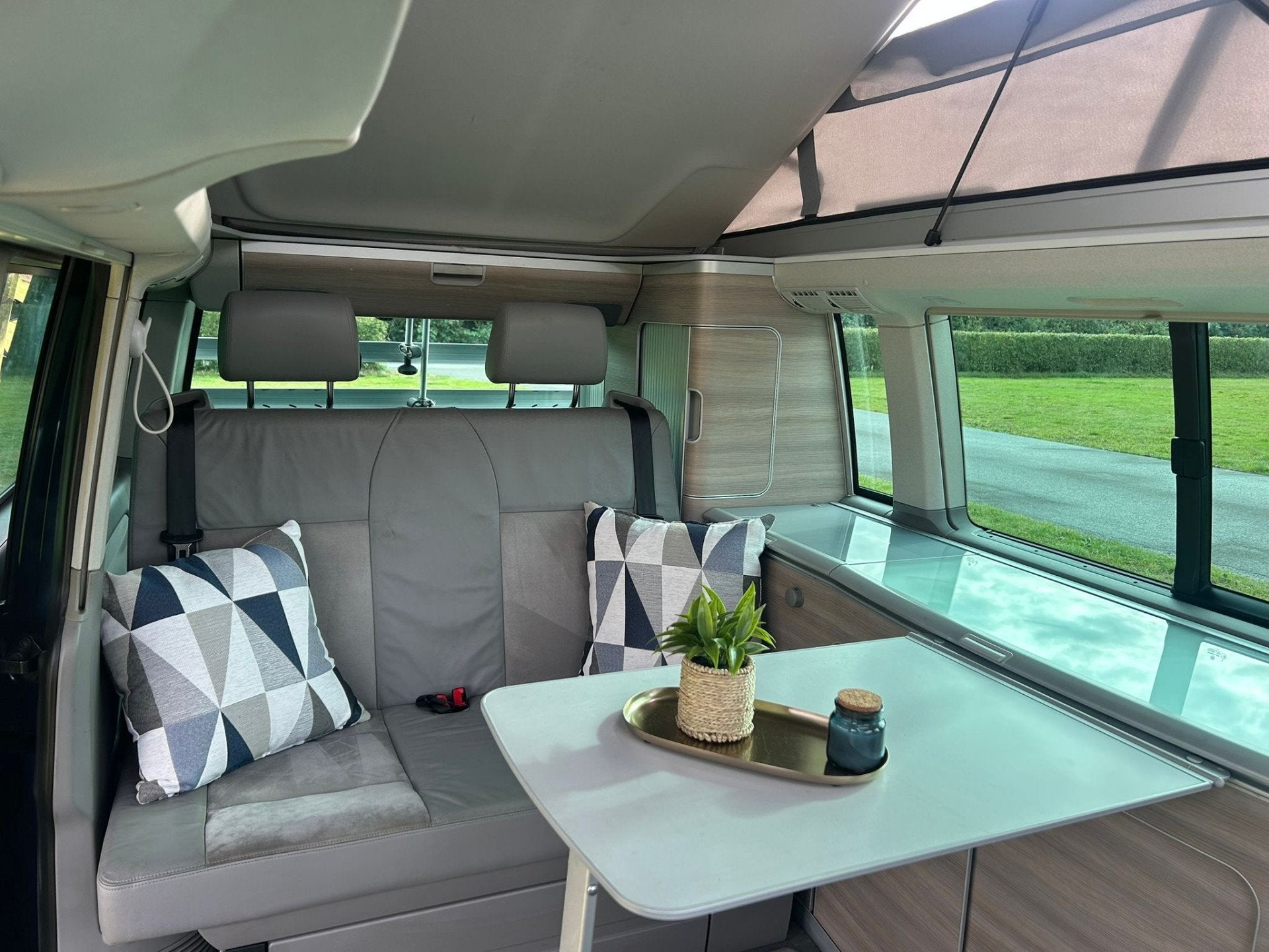 Foto 4 van Volkswagen California Transporter Buscamper 2.0 TDI 140 PK E