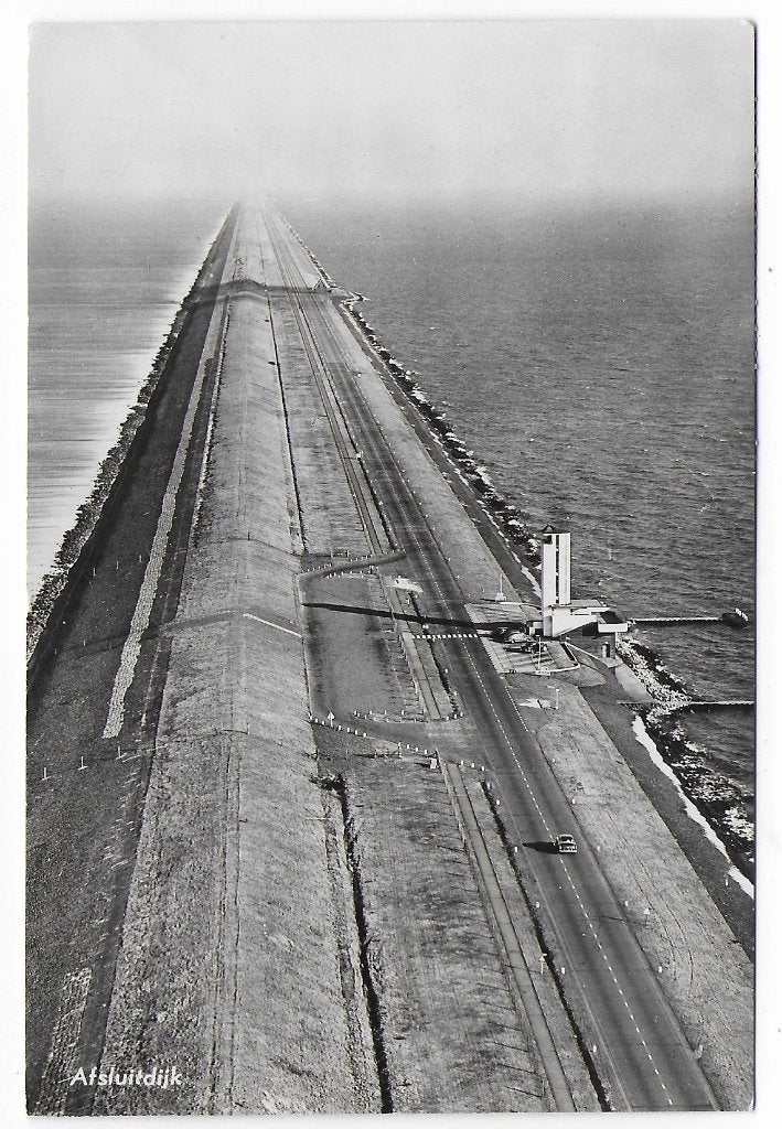 Afsluitdijk Ansichtkaart Uit 1955 ( B7737 ), Verzamelen, Ansichtkaarten | Nederland, Ophalen of Verzenden, 1940 tot 1960, Gelopen
