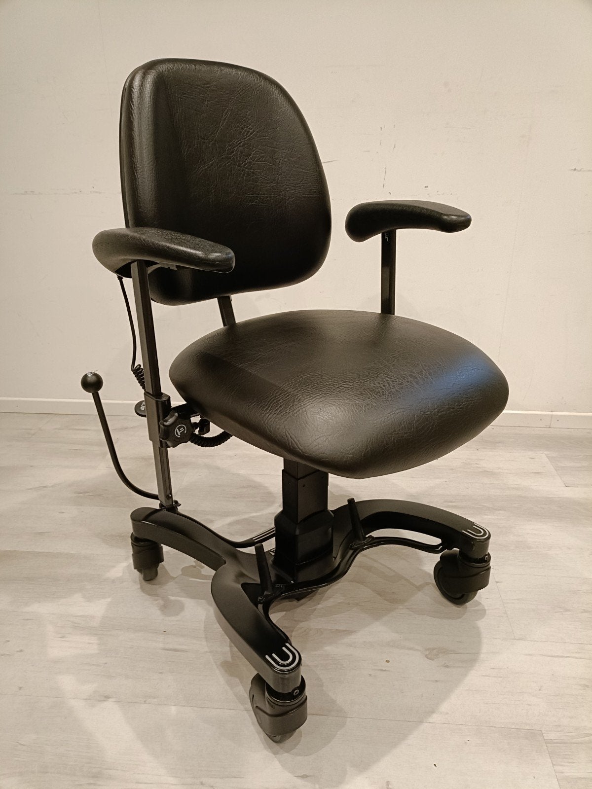 Vela Tango 700E trippelstoel 52cm zitting incl Garantie ZGAN, Diversen, -, -, Ophalen of Verzenden, Zo goed als nieuw